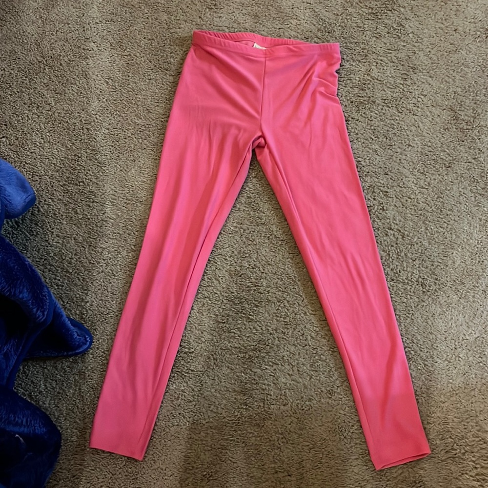 Pink stretchy athletic leggings